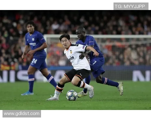 未来足球之星的预测与潜力分析探讨