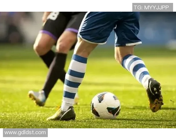 探索小众足球明星的精彩瞬间与独特魅力图片合集